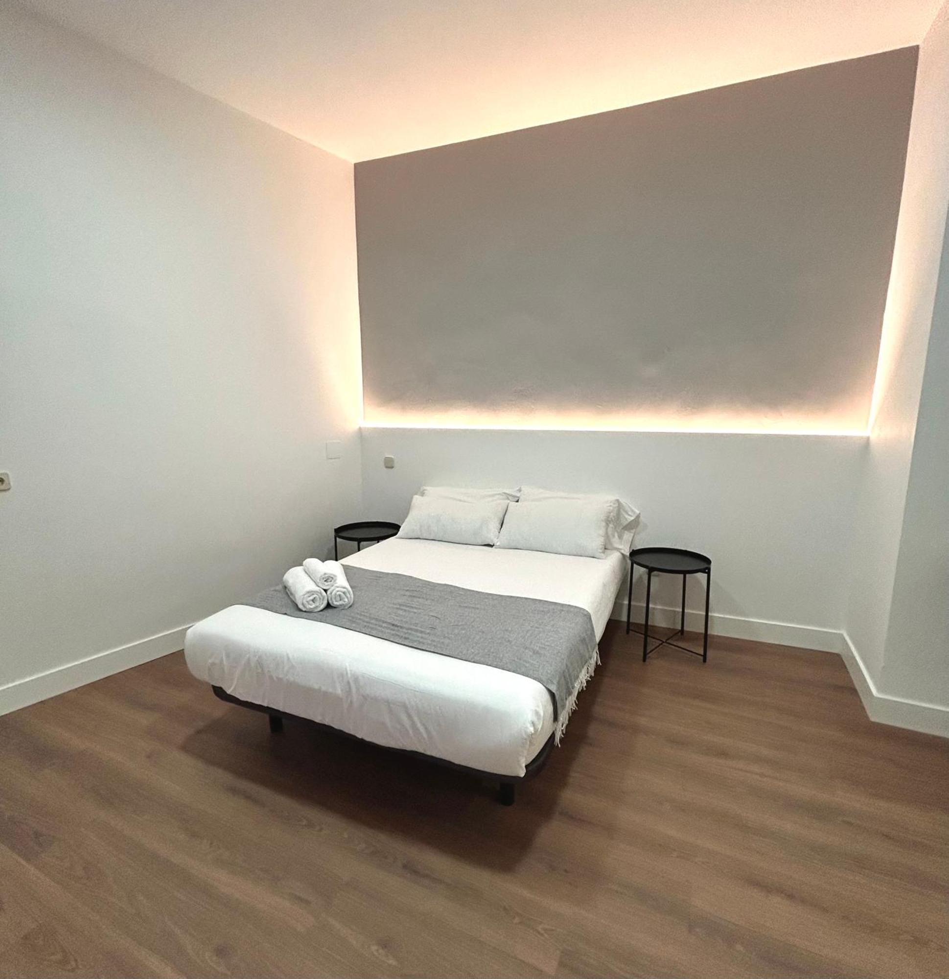 H21 Rooms Madrid Esterno foto